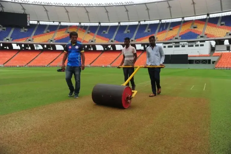 High-Scoring Thriller? GT vs MI IPL 2025 Pitch Report Insights